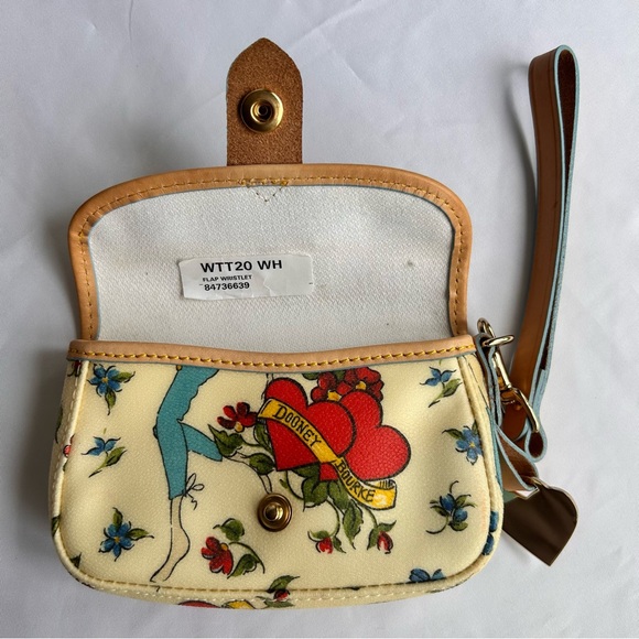 Dooney & Bourke Sailor Tattoo Girl Wristlet Y2K Rare Vintage - Picture 9 of 10